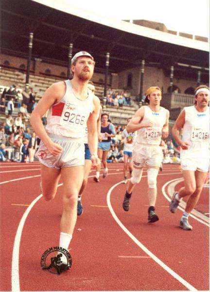 I was rummaging through my old pictures and happened to find this one: Stockholm Marathon 1984, and yes, it really is (or rather was) me in the picture :-)