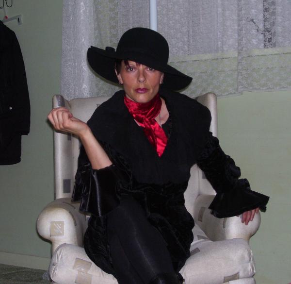 Oscar Wilde Pose