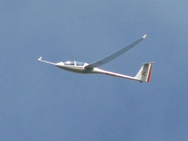 ASH-25 glider, with a 25m wingspan.